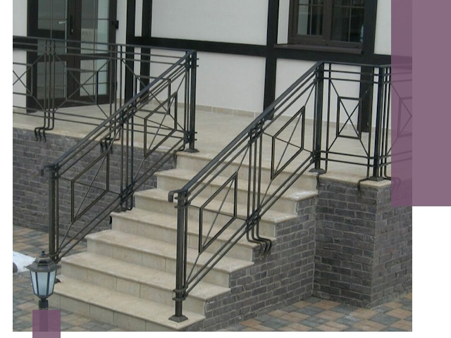 Перила для крыльца в Лиски — монтаж, изготовление и установка