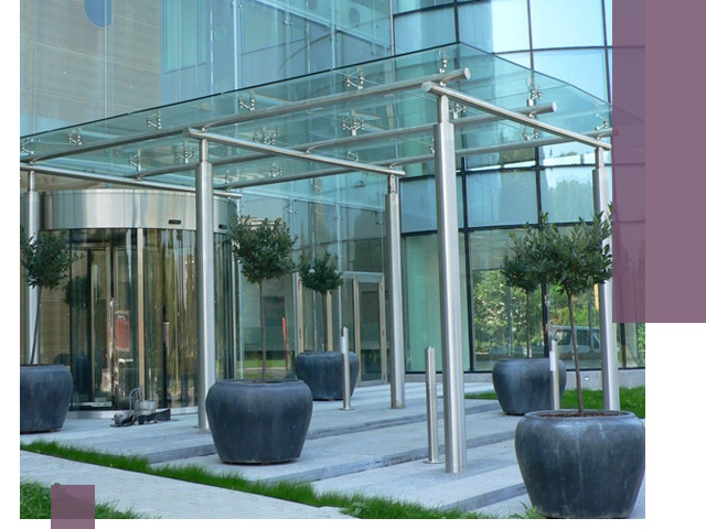 Навесы из стекла на заказ в Лиски — монтаж и установка