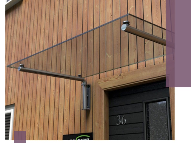 Стеклянные козырьки на входы и фасады в Лиски